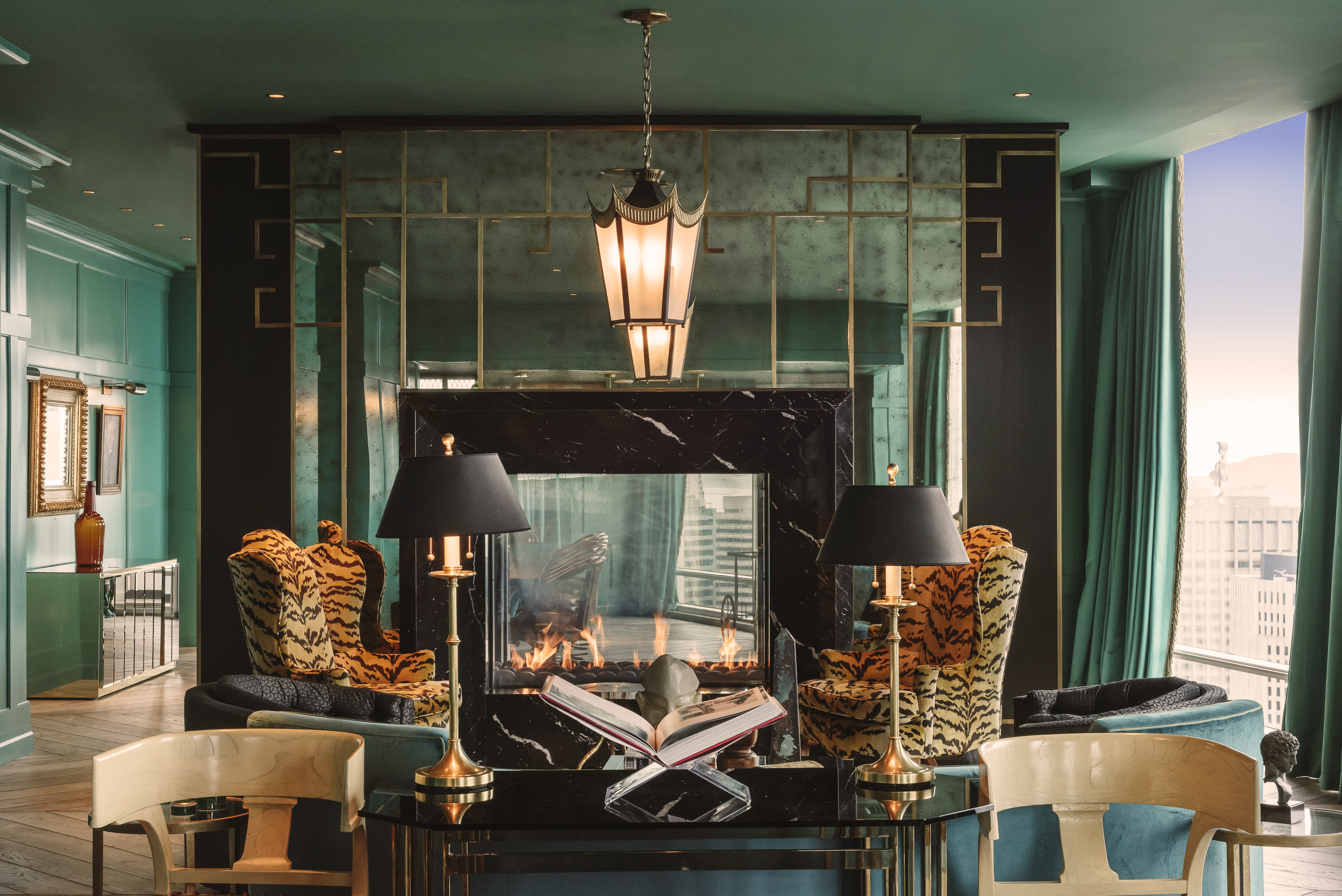 Lounge Bar